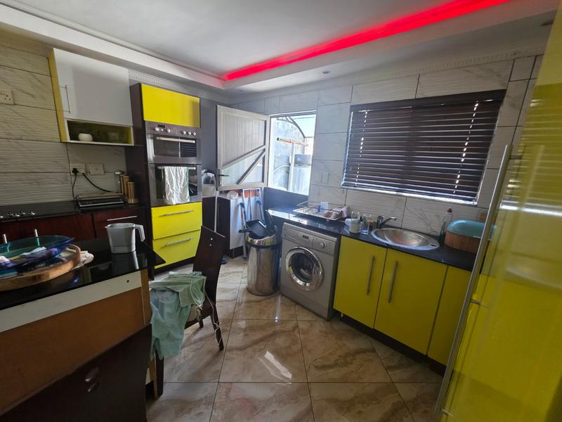 2 Bedroom Property for Sale in Parow Western Cape